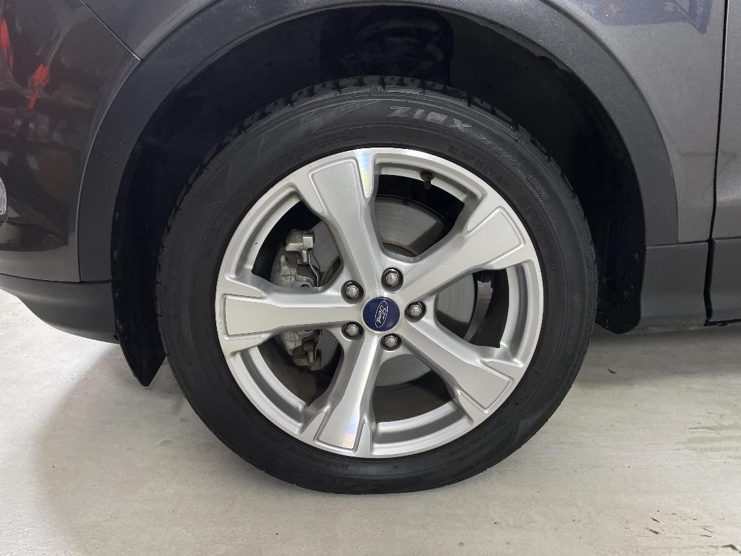 Photo '10' of Ford Escape Photo '10' of Ford Escape