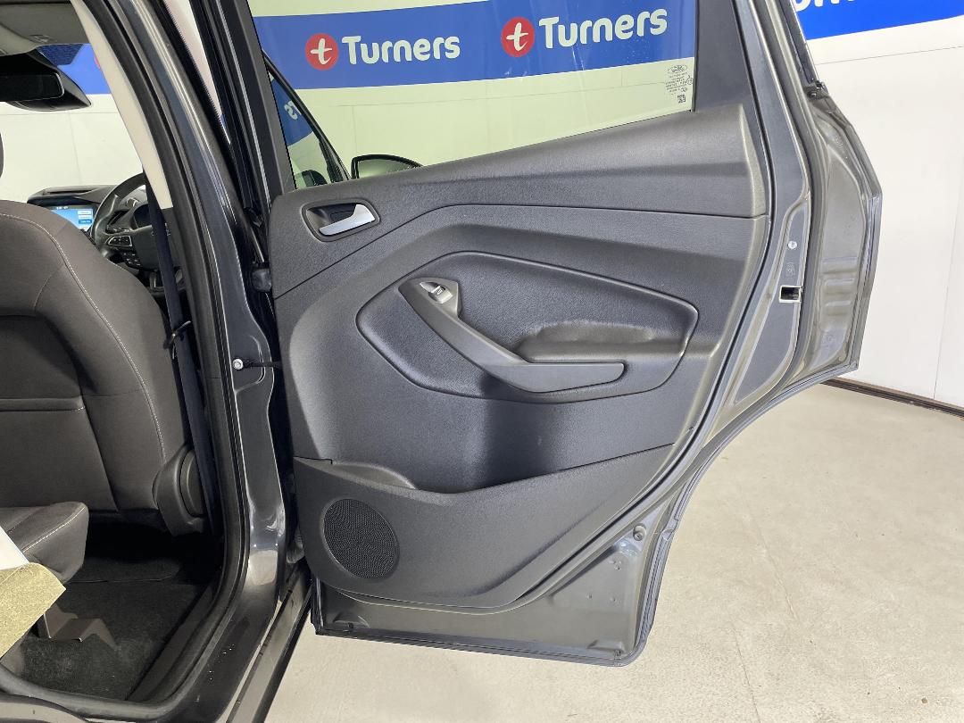 Photo '19' of Ford Escape Photo '19' of Ford Escape