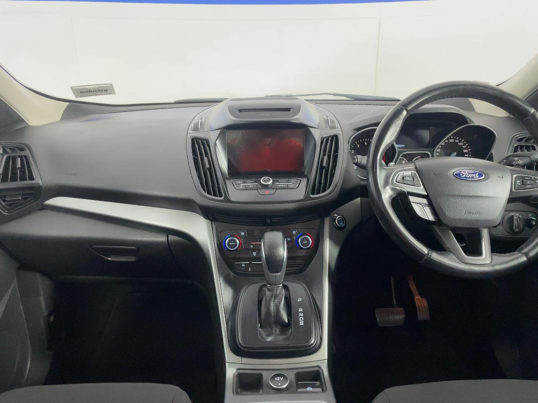 Photo '17' of Ford Escape