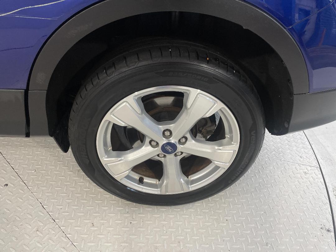 Photo '11' of Ford Escape