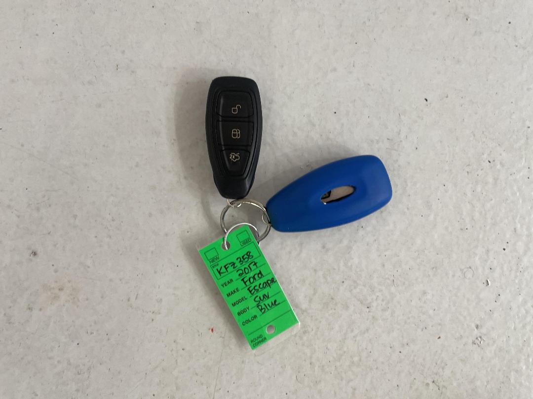 Photo '22' of Ford Escape