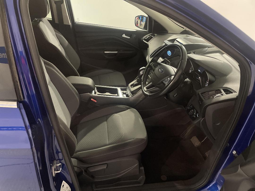 Photo '16' of Ford Escape