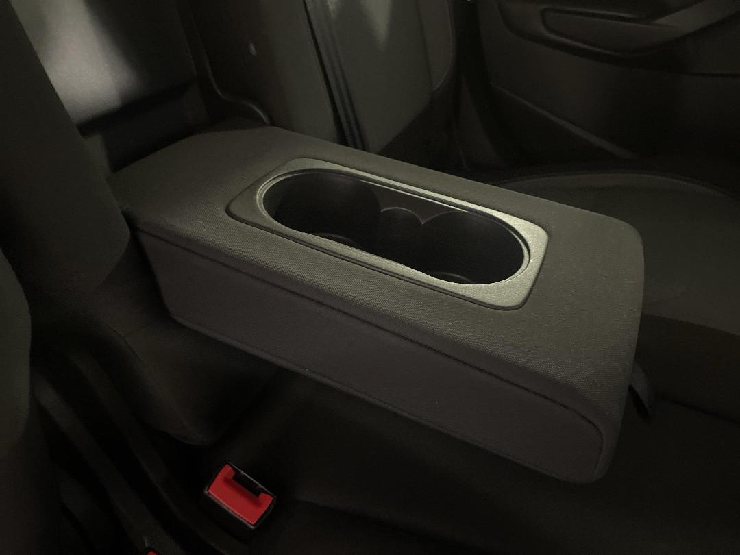 Photo '23' of Ford Escape