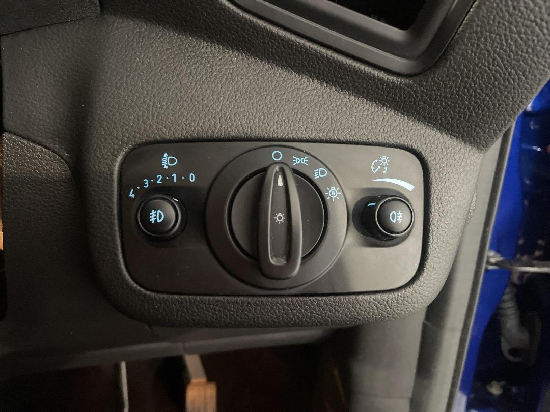 Photo '25' of Ford Escape