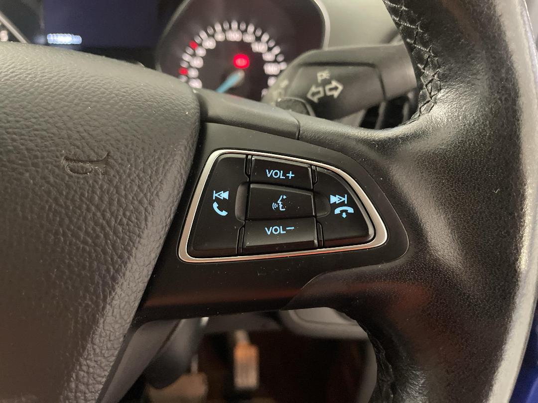 Photo '26' of Ford Escape