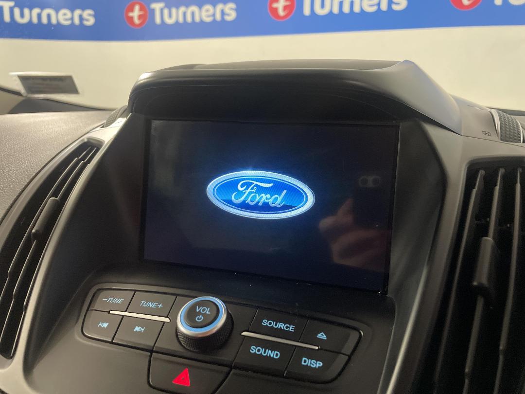 Photo '29' of Ford Escape