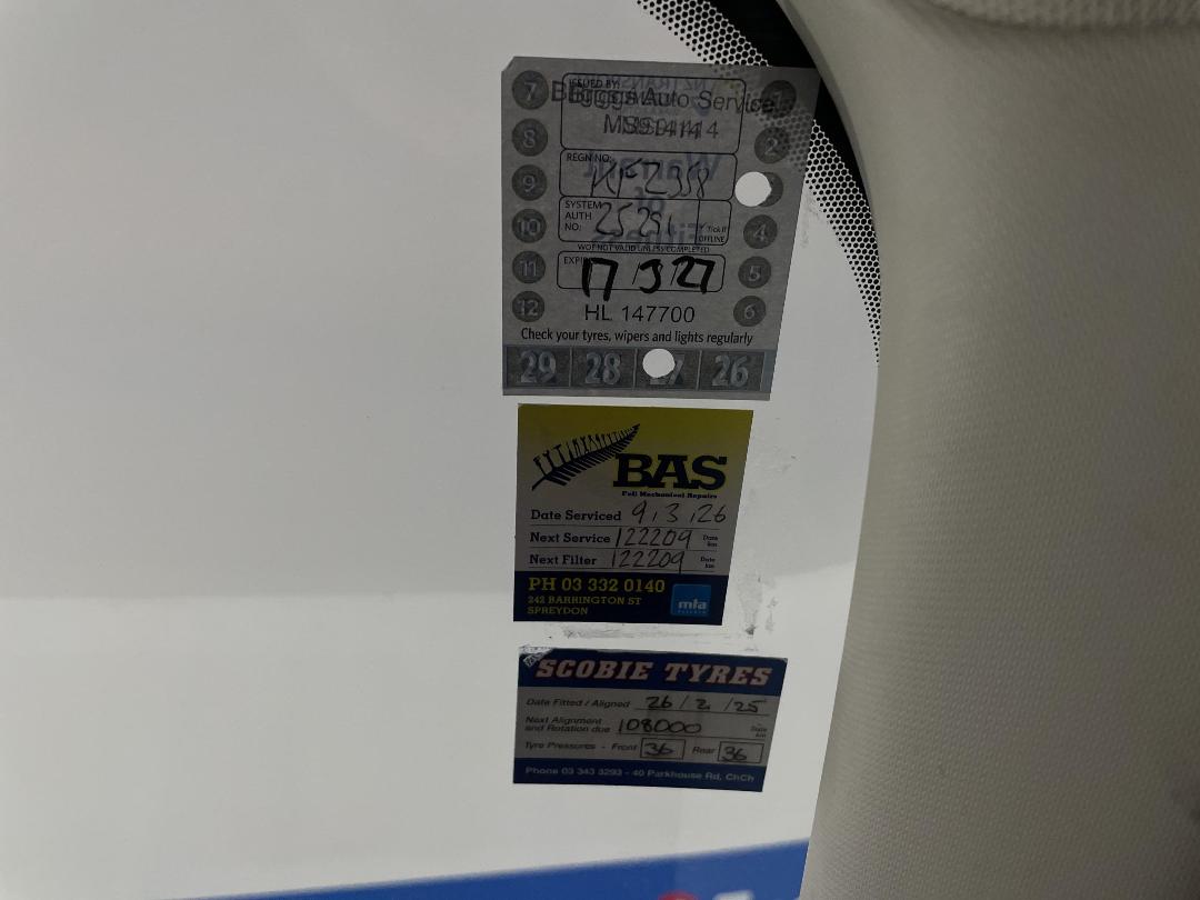 Photo '34' of Ford Escape