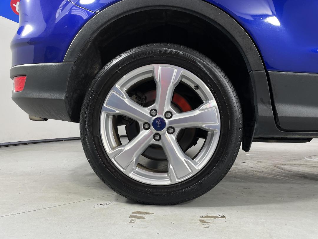 Photo '12' of Ford Escape