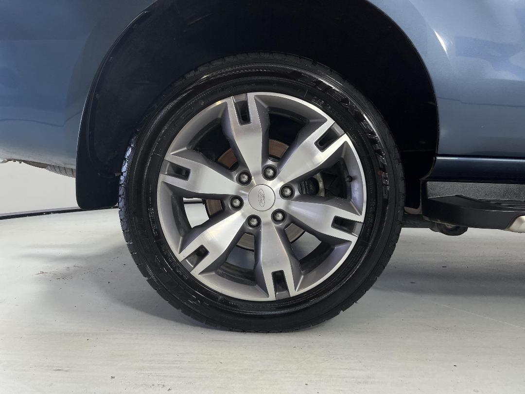 Photo '12' of Ford Everest Photo '12' of Ford Everest