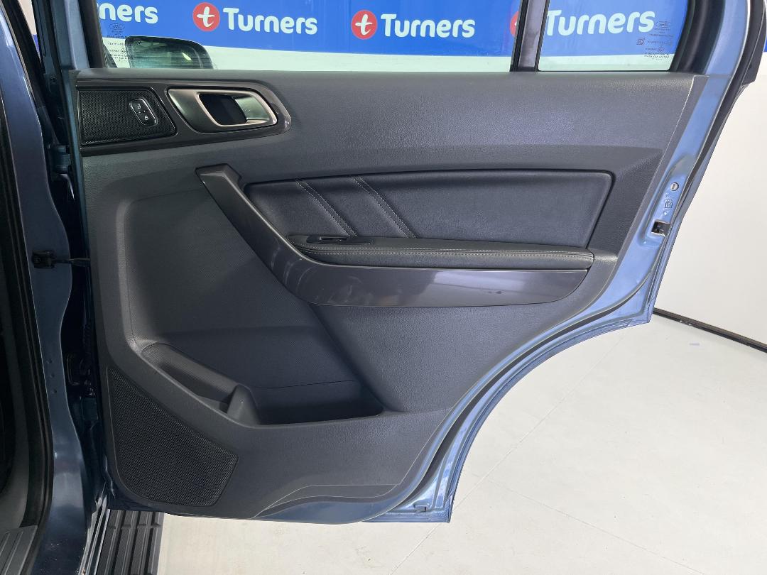 Photo '19' of Ford Everest Photo '19' of Ford Everest