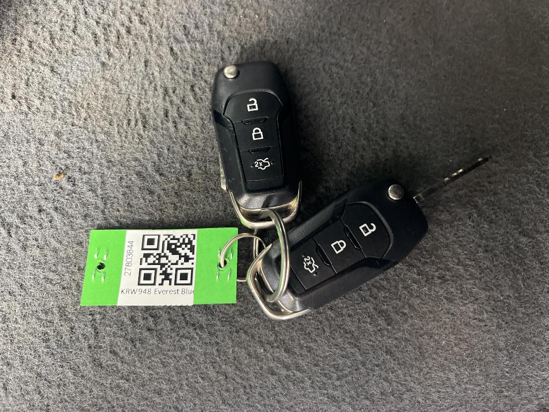 Photo '22' of Ford Everest Photo '22' of Ford Everest