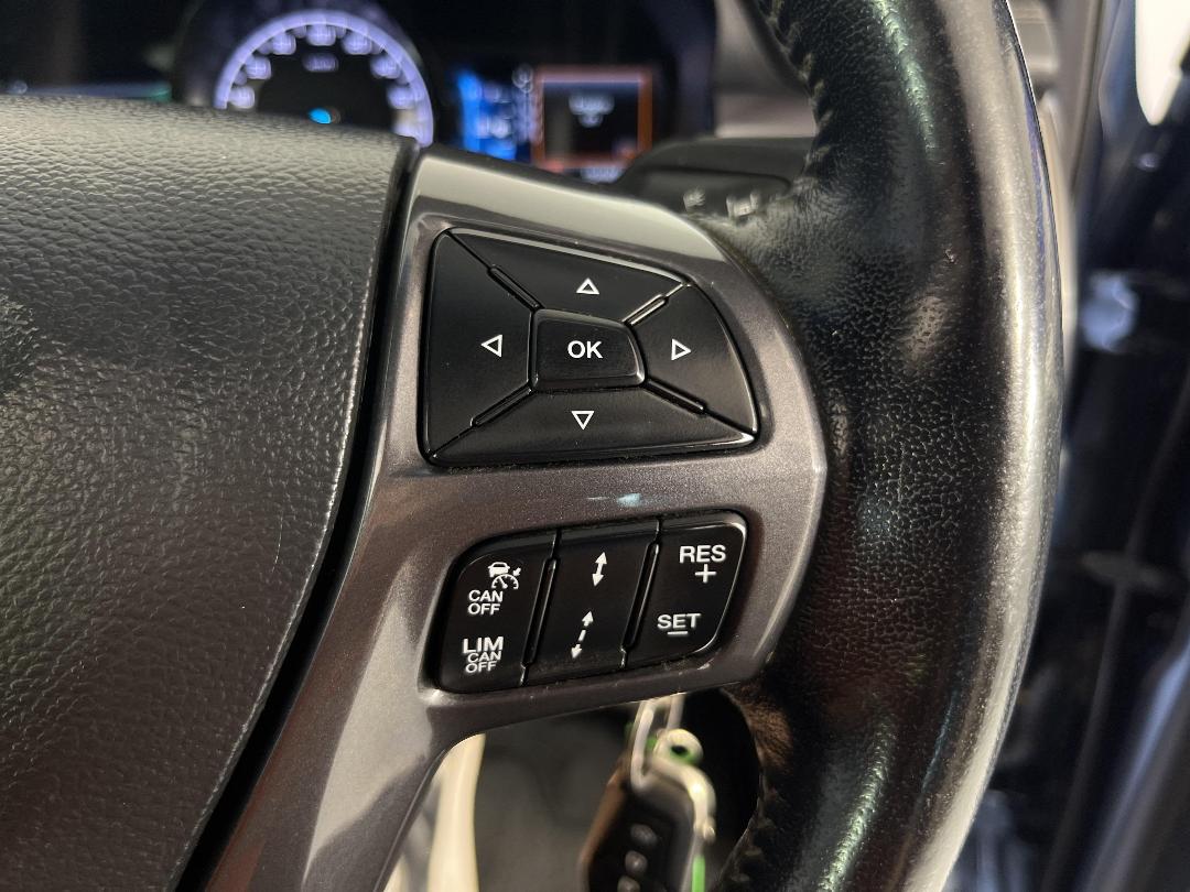 Photo '25' of Ford Everest Photo '25' of Ford Everest