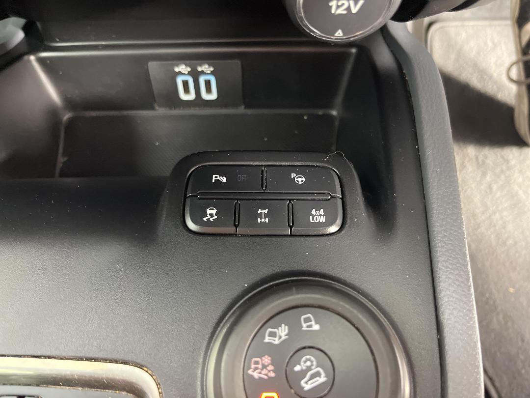 Photo '32' of Ford Everest Photo '32' of Ford Everest