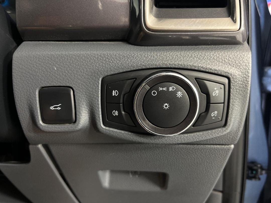 Photo '34' of Ford Everest Photo '34' of Ford Everest