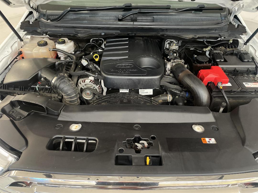 Photo '13' of Ford Everest