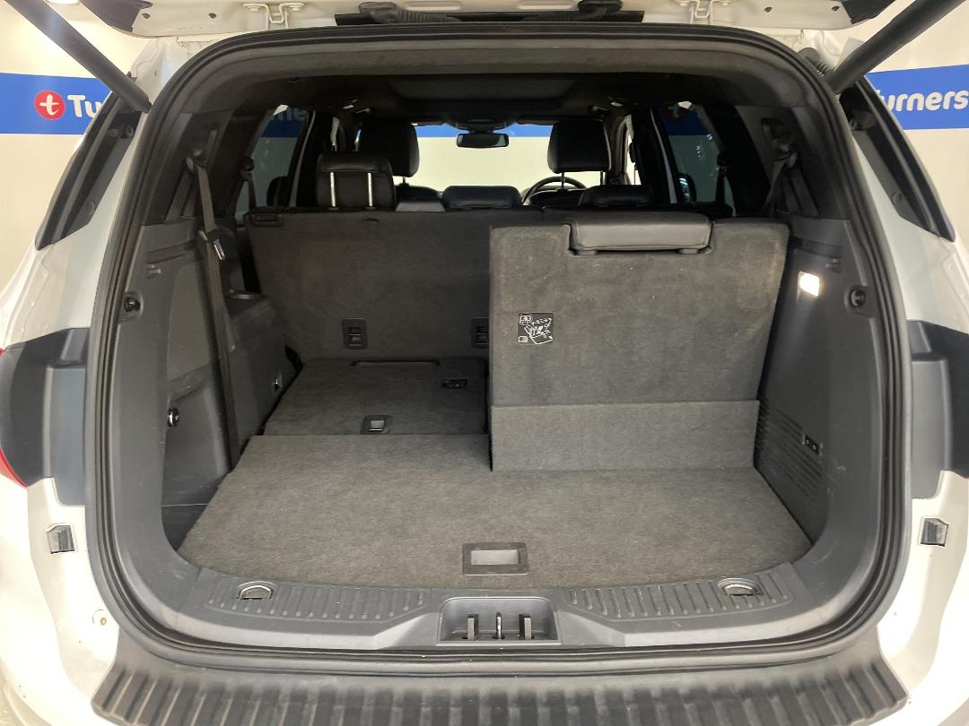 Photo '14' of Ford Everest