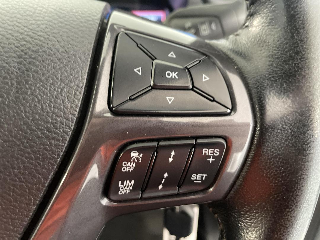 Photo '26' of Ford Everest