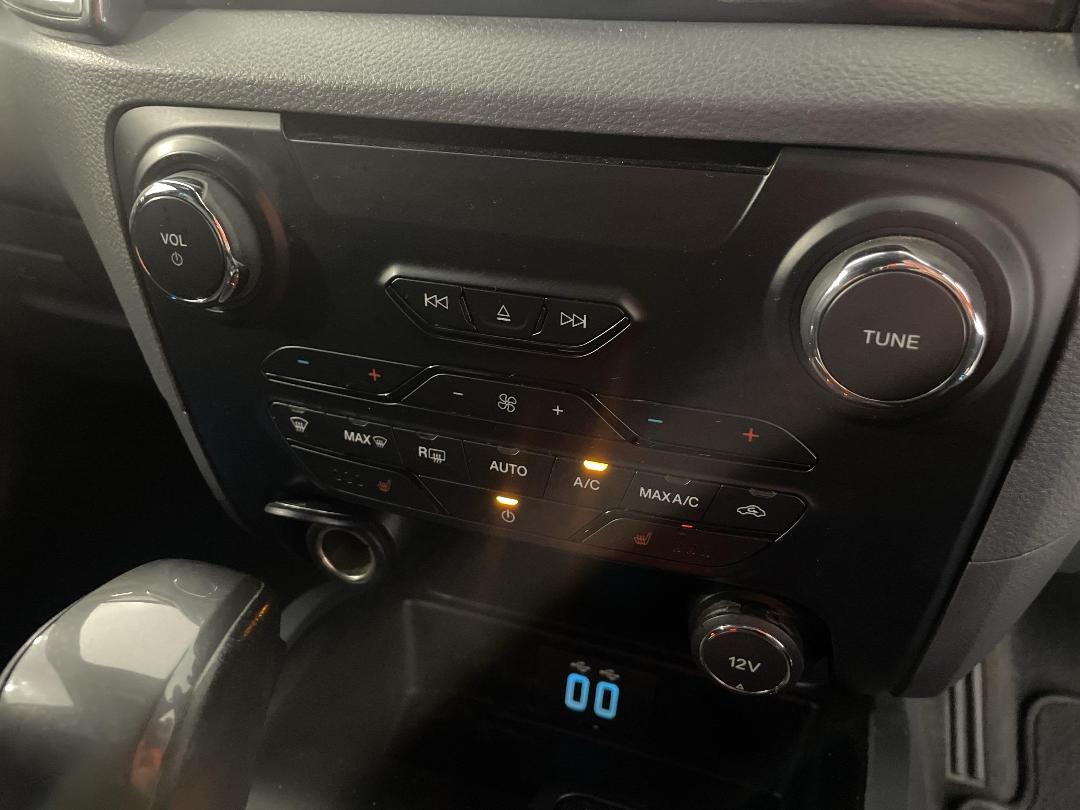 Photo '31' of Ford Everest