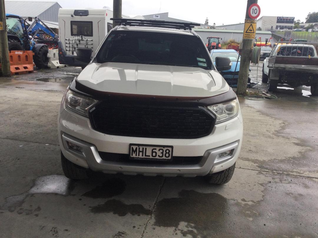 Photo '2' of Ford Everest Titanium