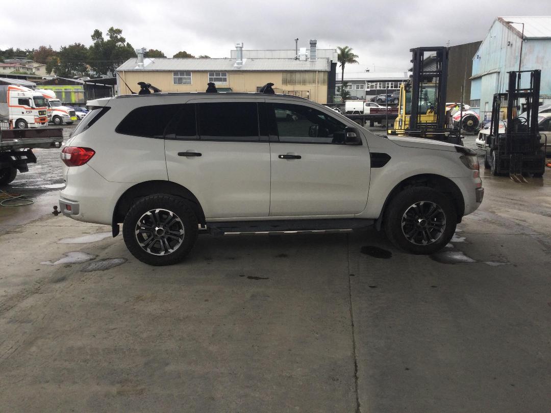 Photo '8' of Ford Everest Titanium