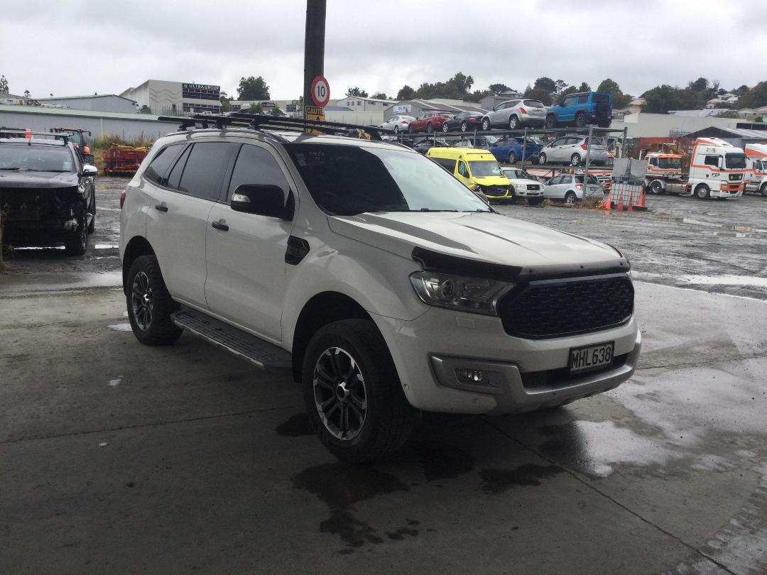 Photo '9' of Ford Everest Titanium