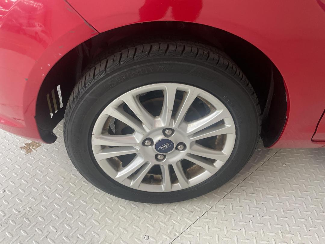 Photo '10' of Ford Fiesta Photo '10' of Ford Fiesta