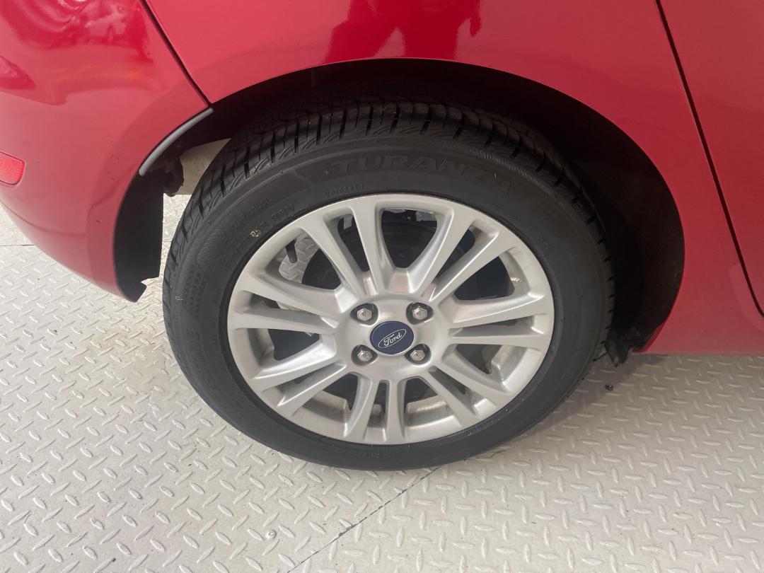 Photo '12' of Ford Fiesta Photo '12' of Ford Fiesta