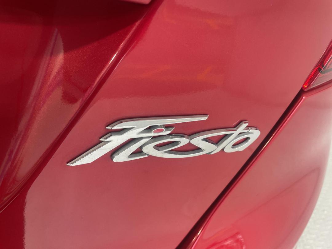 Photo '35' of Ford Fiesta Photo '35' of Ford Fiesta