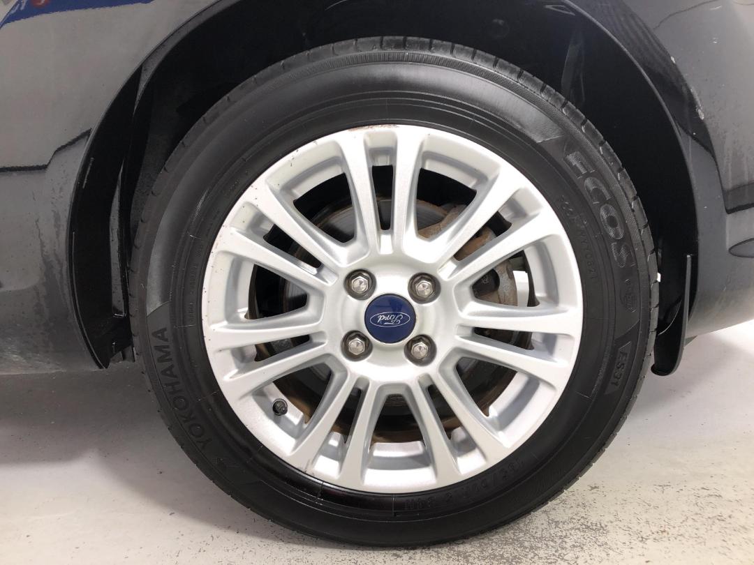 Photo '9' of Ford Fiesta Photo '9' of Ford Fiesta