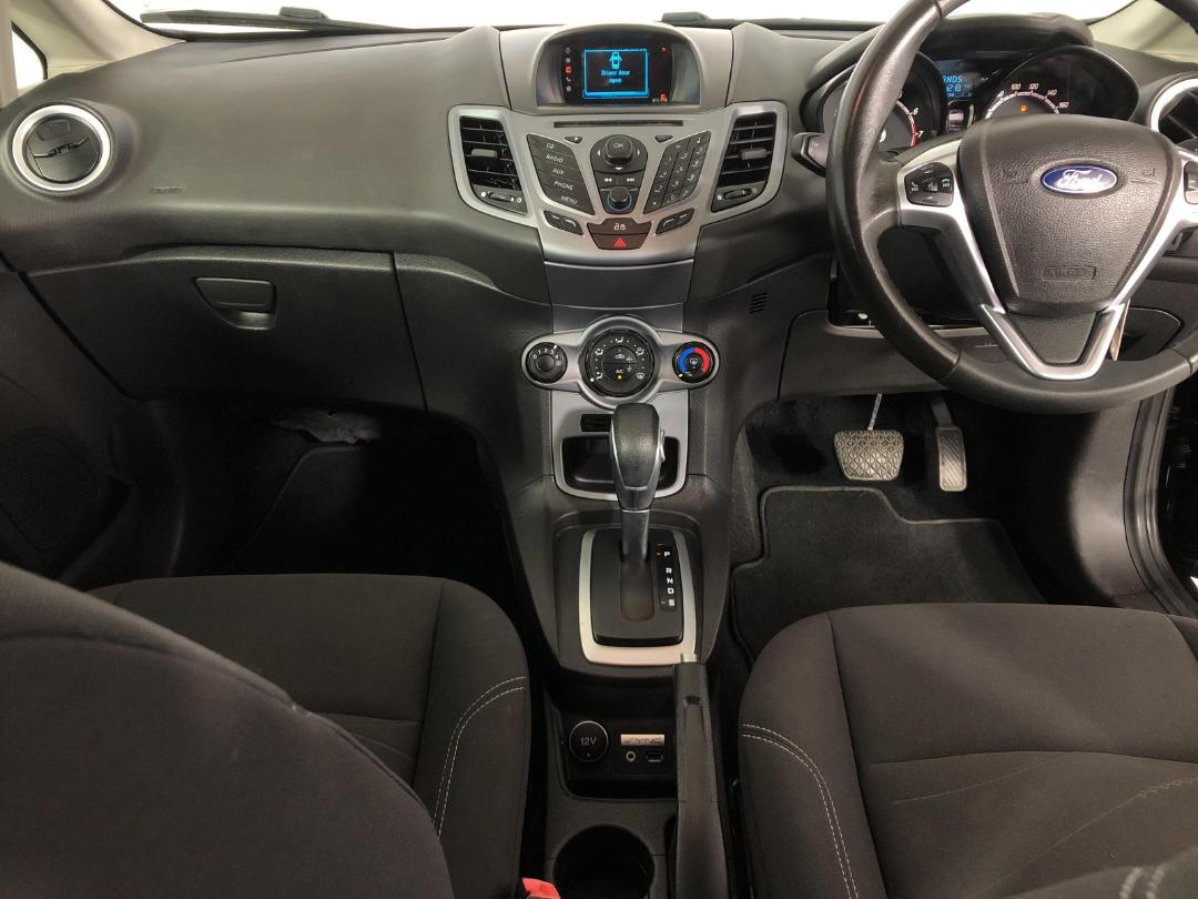 Photo '17' of Ford Fiesta Photo '17' of Ford Fiesta