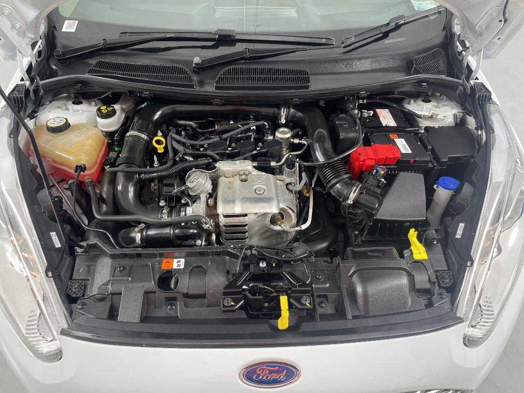 Photo '13' of Ford Fiesta