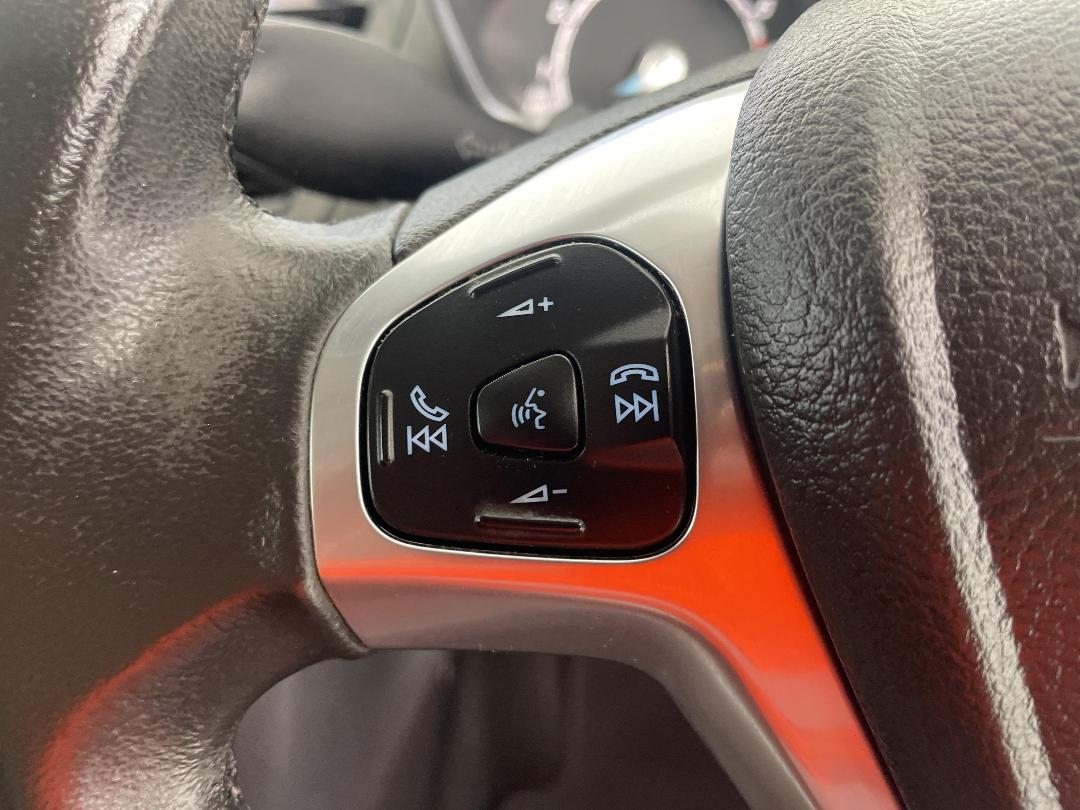 Photo '23' of Ford Fiesta