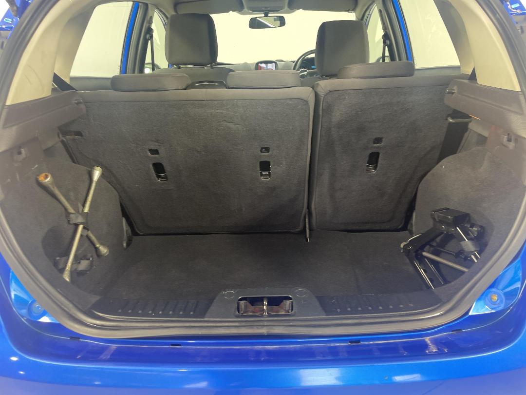 Photo '14' of Ford Fiesta