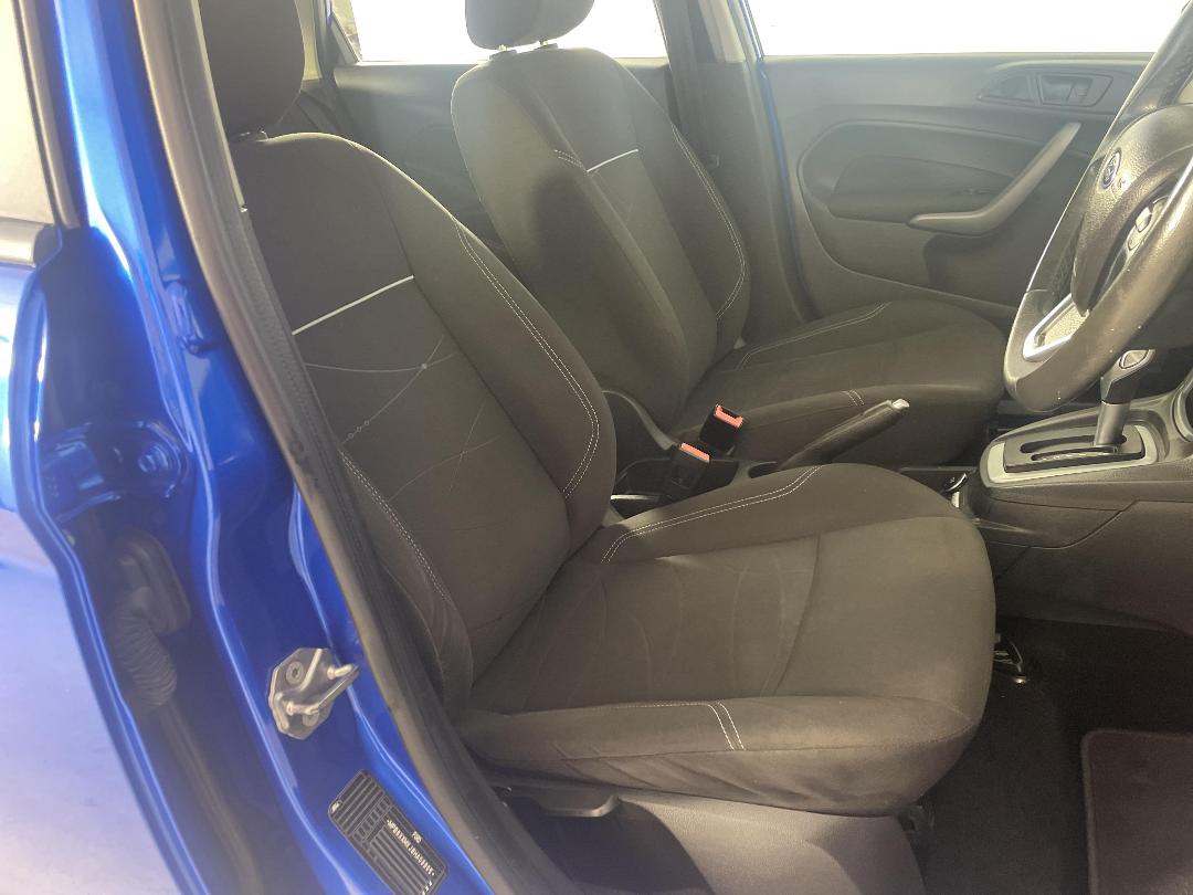 Photo '16' of Ford Fiesta