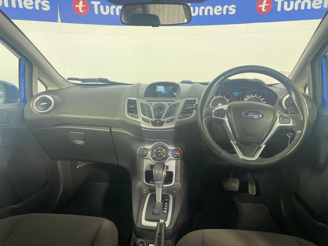 Photo '17' of Ford Fiesta