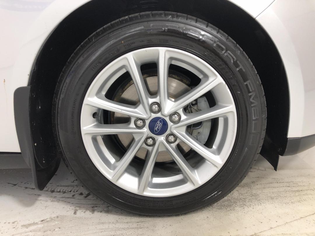 Photo '9' of Ford Focus Photo '9' of Ford Focus