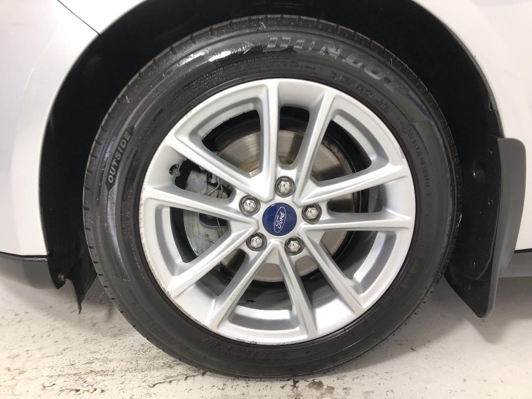 Photo '10' of Ford Focus Photo '10' of Ford Focus