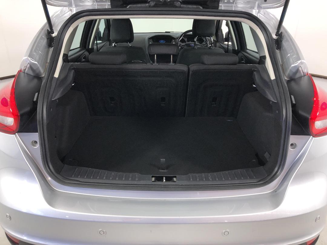 Photo '14' of Ford Focus Photo '14' of Ford Focus