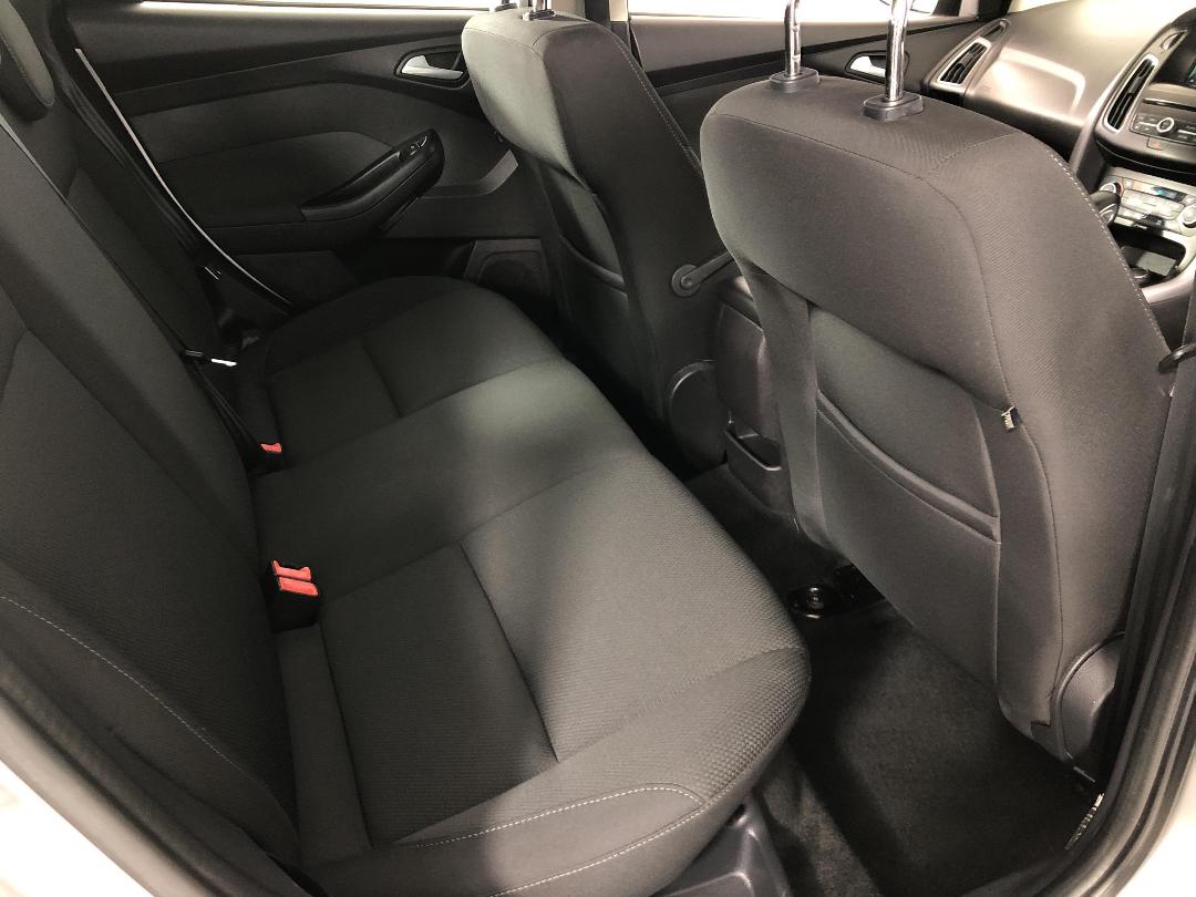 Photo '20' of Ford Focus Photo '20' of Ford Focus