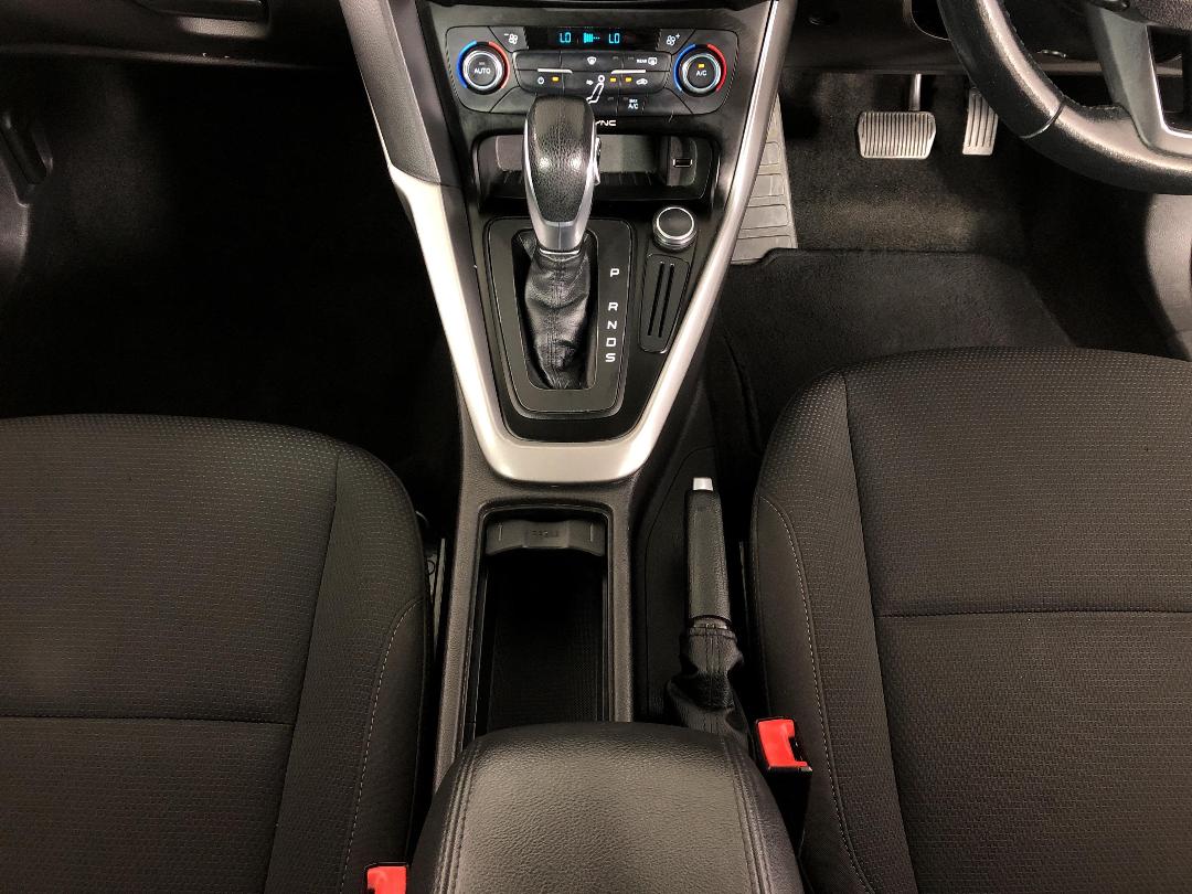 Photo '18' of Ford Focus Photo '18' of Ford Focus