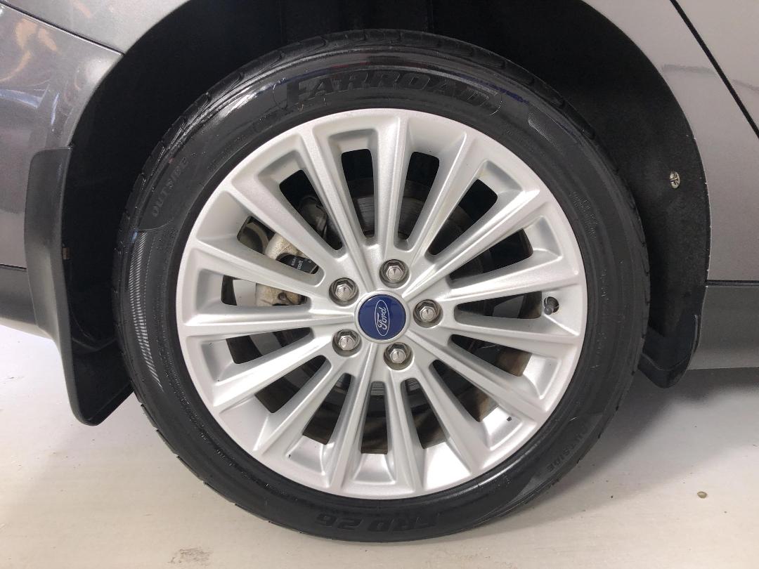 Photo '12' of Ford Focus