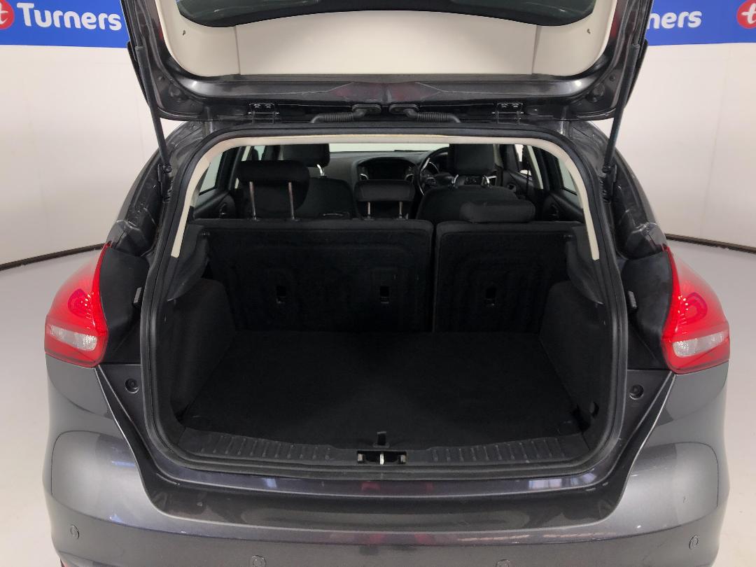 Photo '14' of Ford Focus