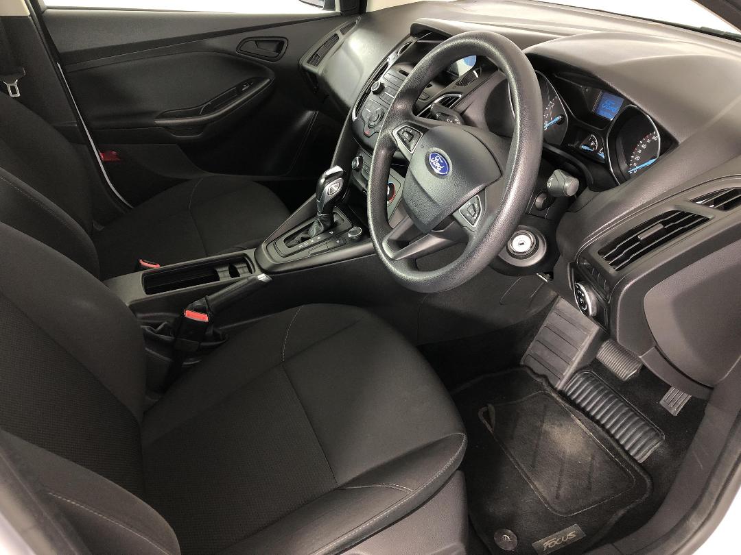 Photo '16' of Ford Focus Photo '16' of Ford Focus