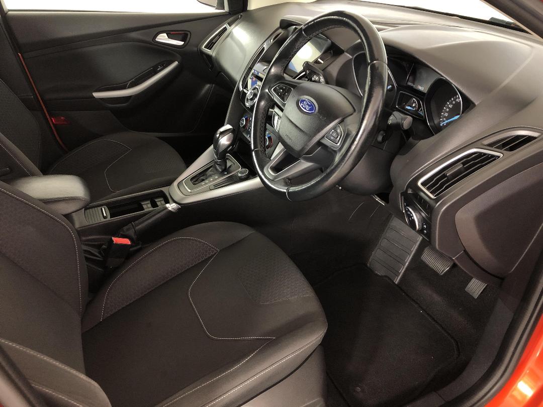 Photo '16' of Ford Focus