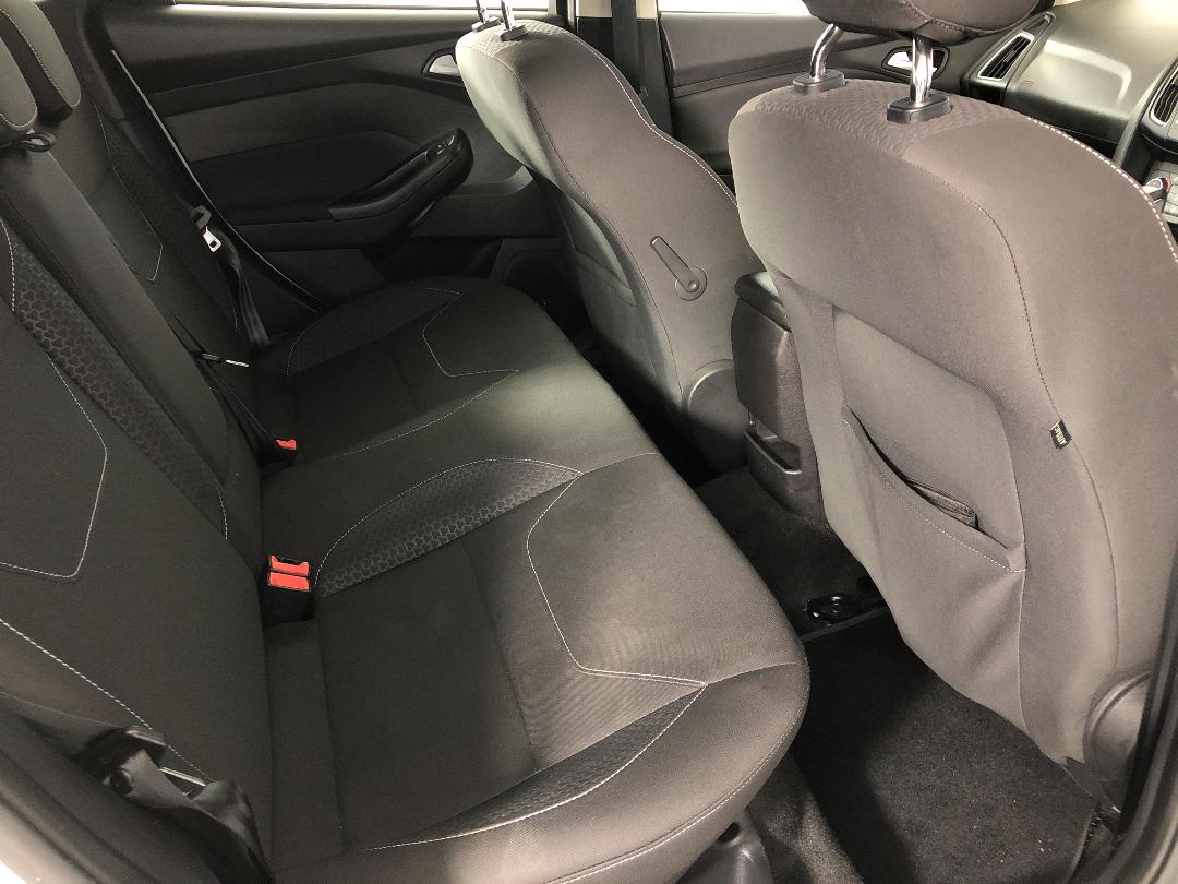 Photo '20' of Ford Focus