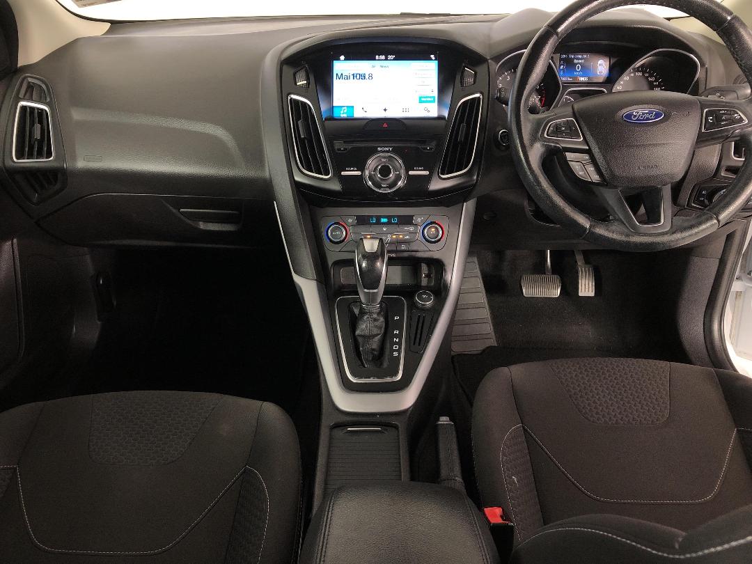 Photo '17' of Ford Focus