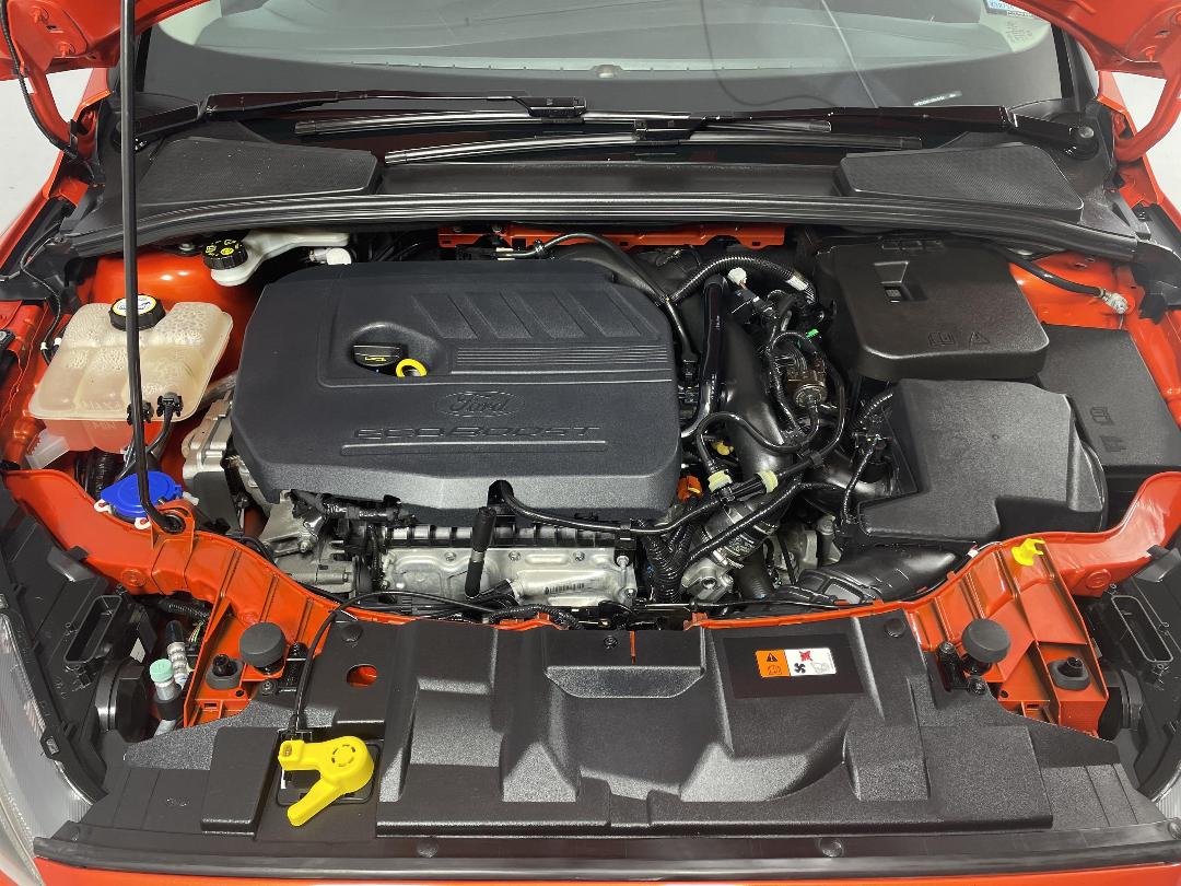 Photo '13' of Ford Focus