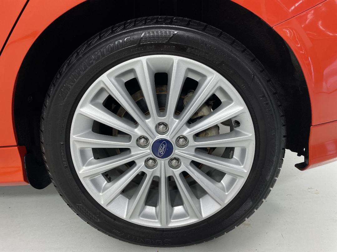 Photo '11' of Ford Focus