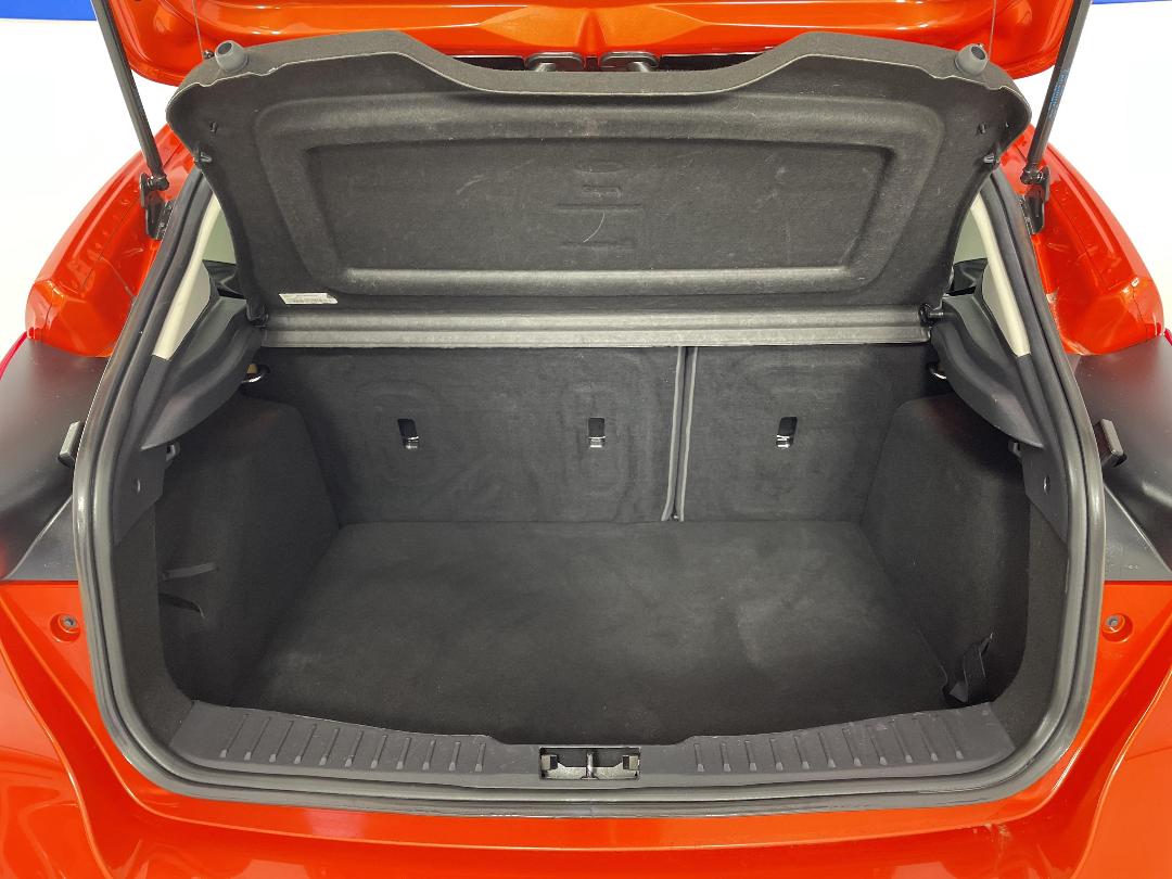 Photo '14' of Ford Focus