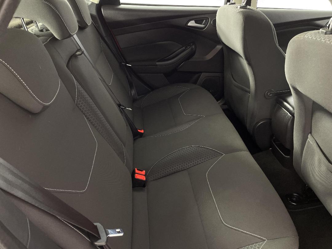 Photo '20' of Ford Focus